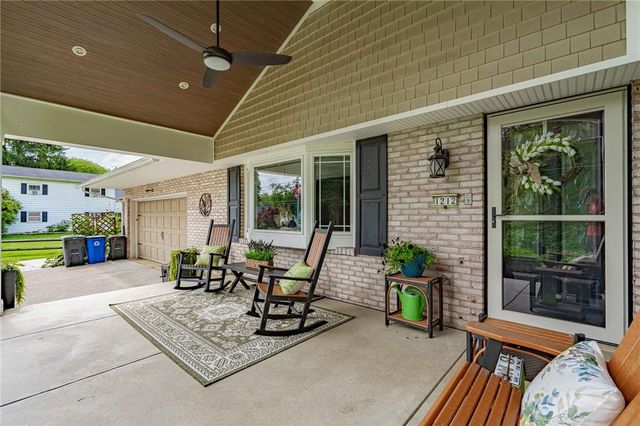 1212 Macungie Avenue, Emmaus Boro, PA 18049
