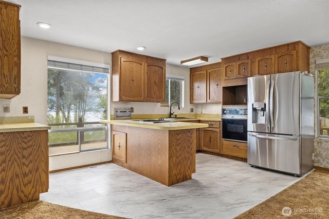 3817 Bells Beach Road, Langley, WA 98260