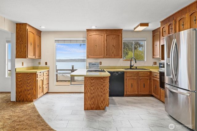 3817 Bells Beach Road, Langley, WA 98260