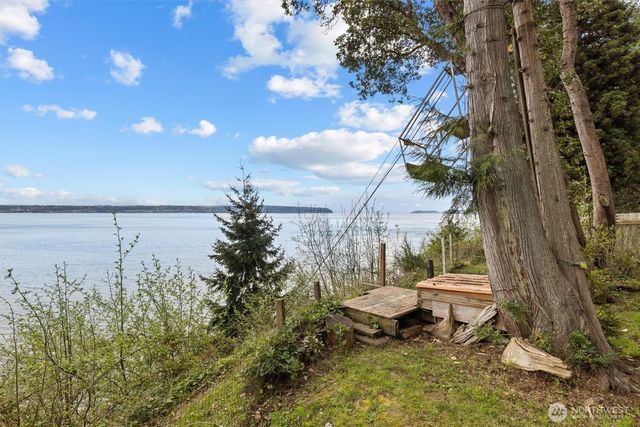 3817 Bells Beach Road, Langley, WA 98260