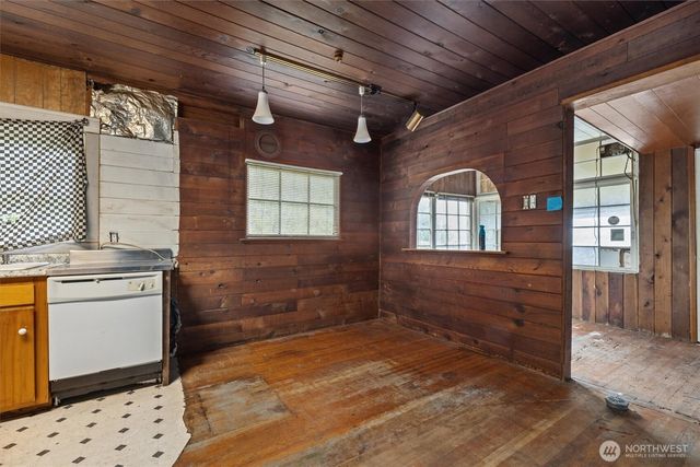 3817 Bells Beach Road, Langley, WA 98260