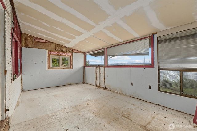 3817 Bells Beach Road, Langley, WA 98260