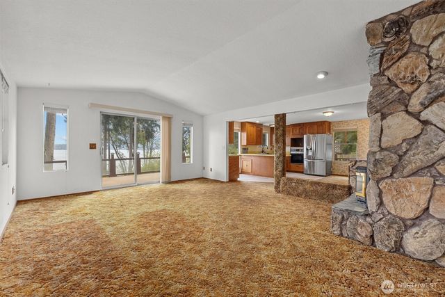 3817 Bells Beach Road, Langley, WA 98260