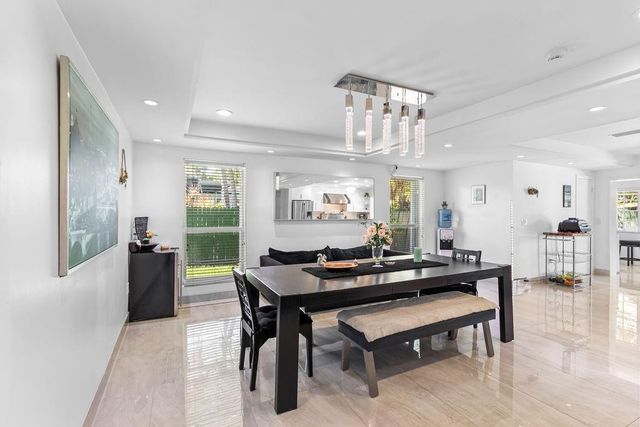 19885 NE 22nd Avenue, Miami, FL 33180