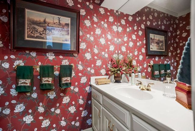 5973 OGG Road, Shawnee, KS 66217