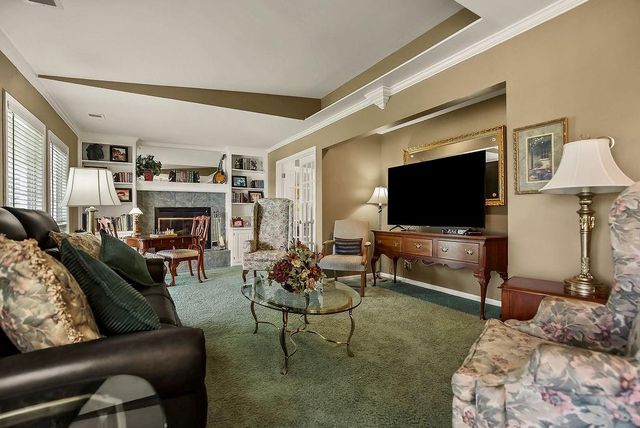 5973 OGG Road, Shawnee, KS 66217