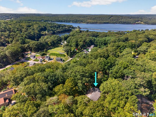 35 Inchcliffe Drive, Ledyard, CT 06335