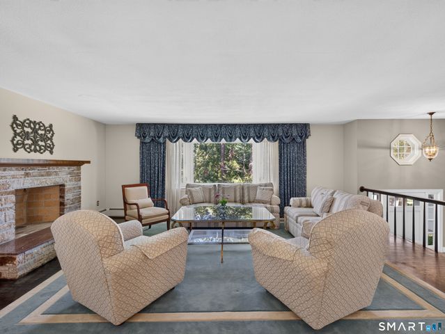 35 Inchcliffe Drive, Ledyard, CT 06335