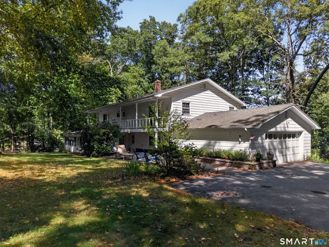 35 Inchcliffe Drive, Ledyard, CT 06335
