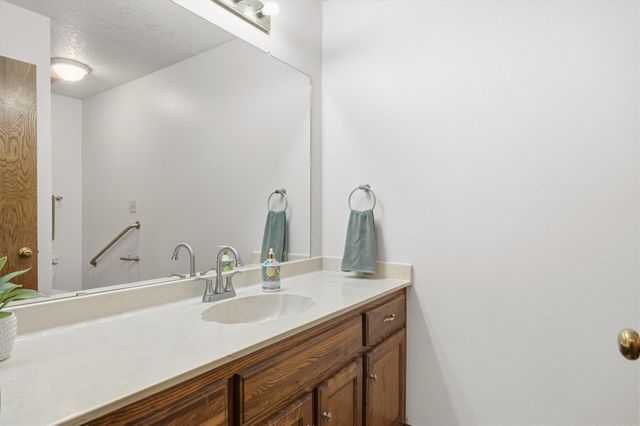 401 Arikara ST, Buda, TX 78610