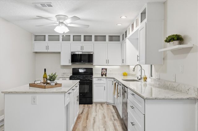 401 Arikara ST, Buda, TX 78610