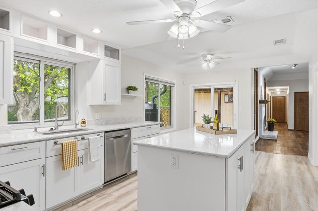 401 Arikara ST, Buda, TX 78610