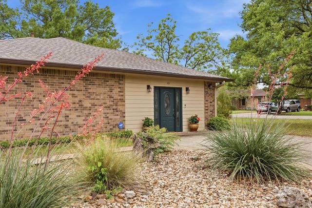 401 Arikara ST, Buda, TX 78610