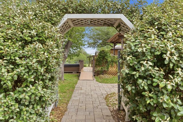 401 Arikara ST, Buda, TX 78610