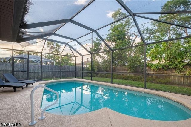 731 104th AVE N, Naples, FL 34108