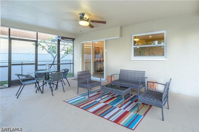 731 104th AVE N, Naples, FL 34108