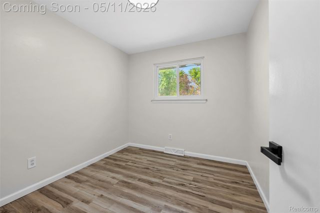 26027 Ross Street, Inkster, MI 48141