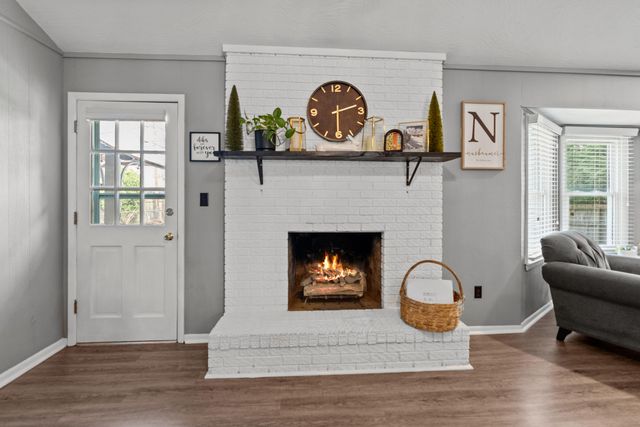 2528 S Weller Avenue, Springfield, MO 65804