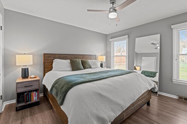 2528 S Weller Avenue, Springfield, MO 65804