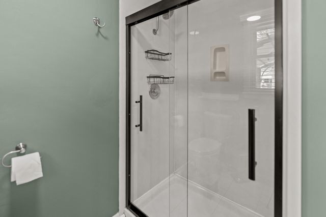 2528 S Weller Avenue, Springfield, MO 65804