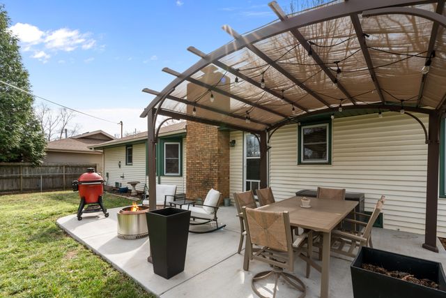 2528 S Weller Avenue, Springfield, MO 65804