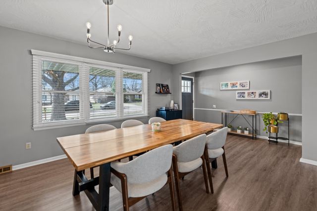 2528 S Weller Avenue, Springfield, MO 65804