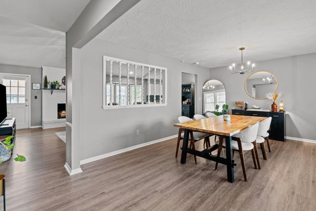 2528 S Weller Avenue, Springfield, MO 65804