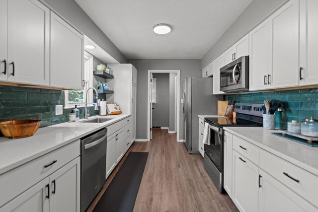 2528 S Weller Avenue, Springfield, MO 65804