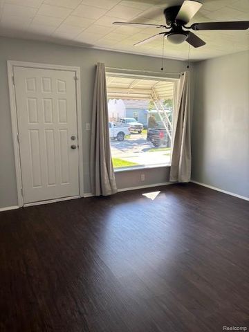 1770 Council Avenue, Lincoln Park, MI 48146