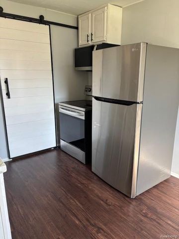 1770 Council Avenue, Lincoln Park, MI 48146