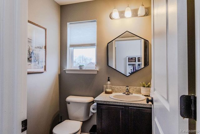 9010 Birch Pointe Drive, Berlin Charter Township, MI 48166