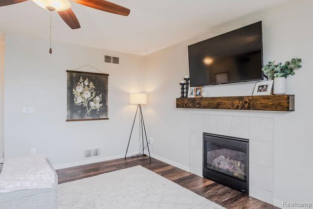 9010 Birch Pointe Drive, Berlin Charter Township, MI 48166