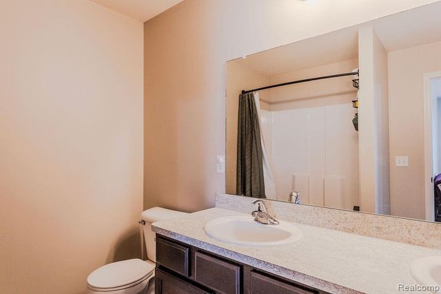 9010 Birch Pointe Drive, Berlin Charter Township, MI 48166