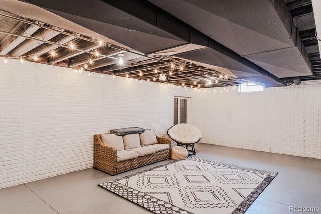 9010 Birch Pointe Drive, Berlin Charter Township, MI 48166