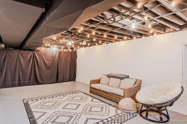 9010 Birch Pointe Drive, Berlin Charter Township, MI 48166