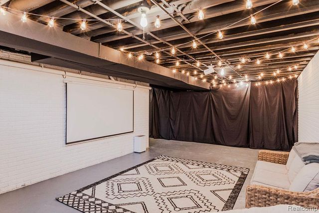 9010 Birch Pointe Drive, Berlin Charter Township, MI 48166