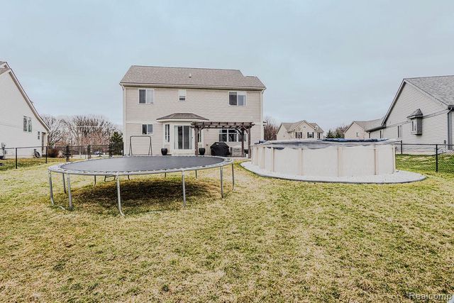 9010 Birch Pointe Drive, Berlin Charter Township, MI 48166