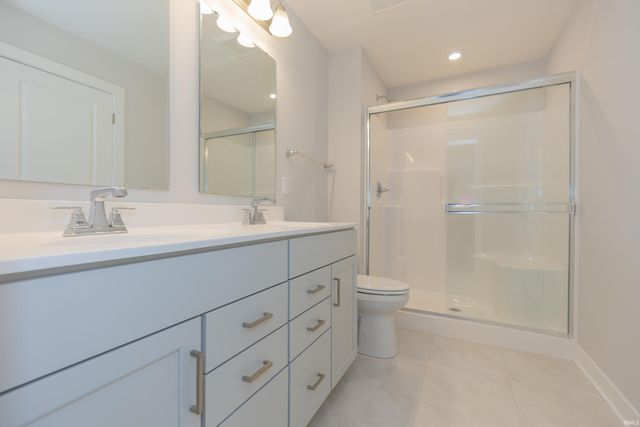 4699 Chelmsford Drive, Newburgh, IN 47630