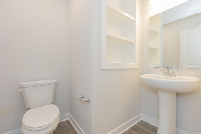 4699 Chelmsford Drive, Newburgh, IN 47630