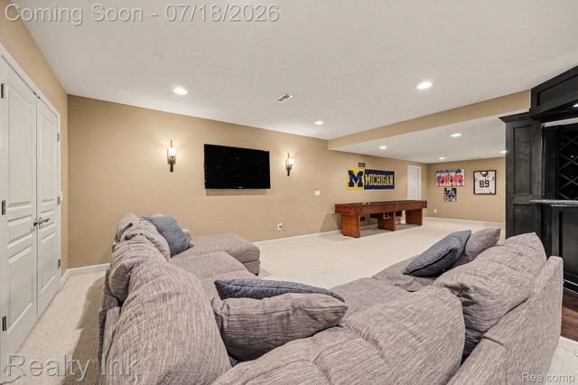 8273 Trafford Court, Canton Charter Township, MI 48187