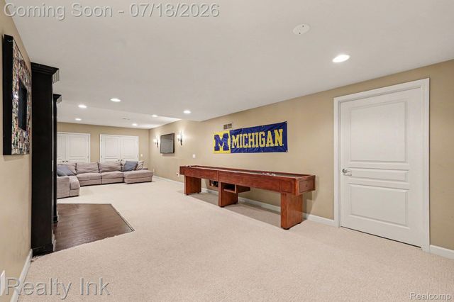 8273 Trafford Court, Canton Charter Township, MI 48187