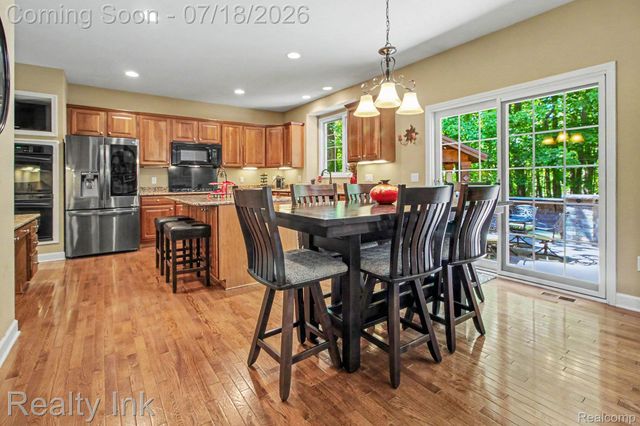 8273 Trafford Court, Canton Charter Township, MI 48187