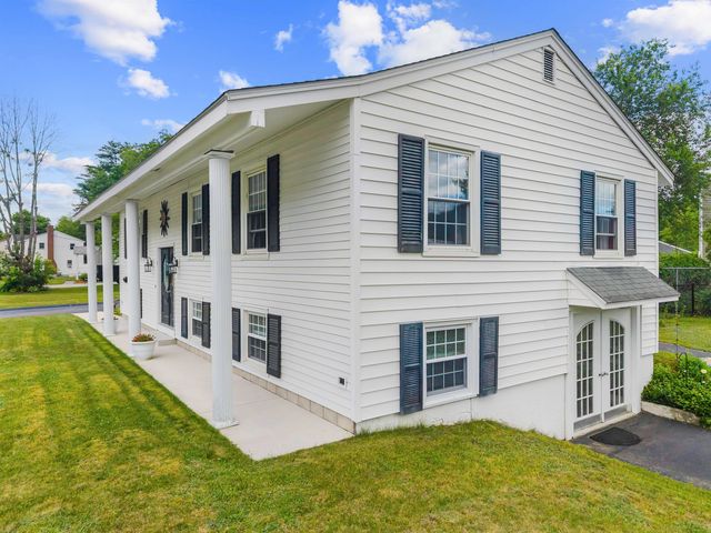 1 Birchwood Drive, Merrimack, NH 03054