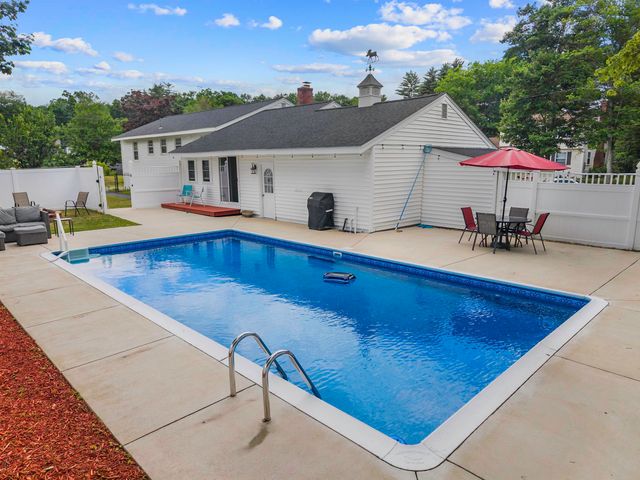 1 Birchwood Drive, Merrimack, NH 03054