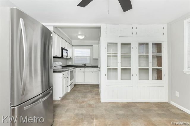 1216 Cherokee Avenue, Royal Oak, MI 48067