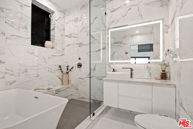 7141 Woodrow Wilson Drive, Los Angeles, CA 90068