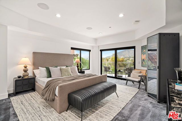 7141 Woodrow Wilson Drive, Los Angeles, CA 90068