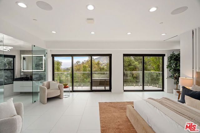 7141 Woodrow Wilson Drive, Los Angeles, CA 90068