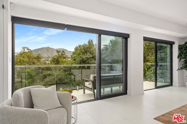 7141 Woodrow Wilson Drive, Los Angeles, CA 90068