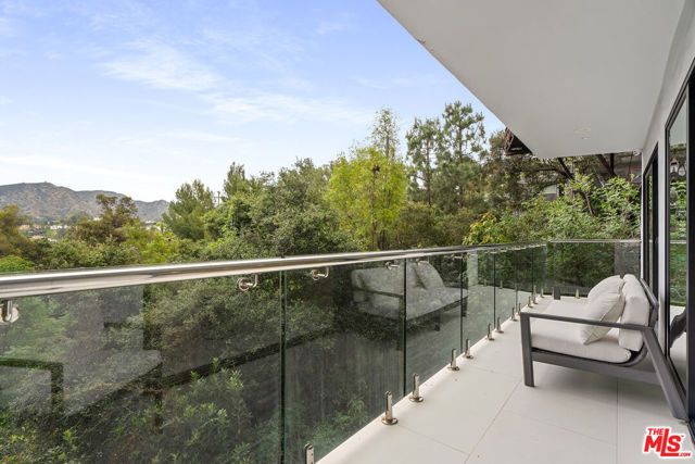 7141 Woodrow Wilson Drive, Los Angeles, CA 90068